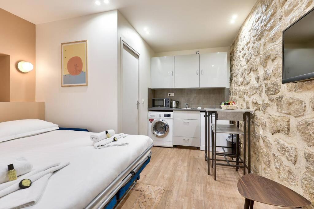 Studio Confortable Au Coeur De Paris Apartment Exterior photo